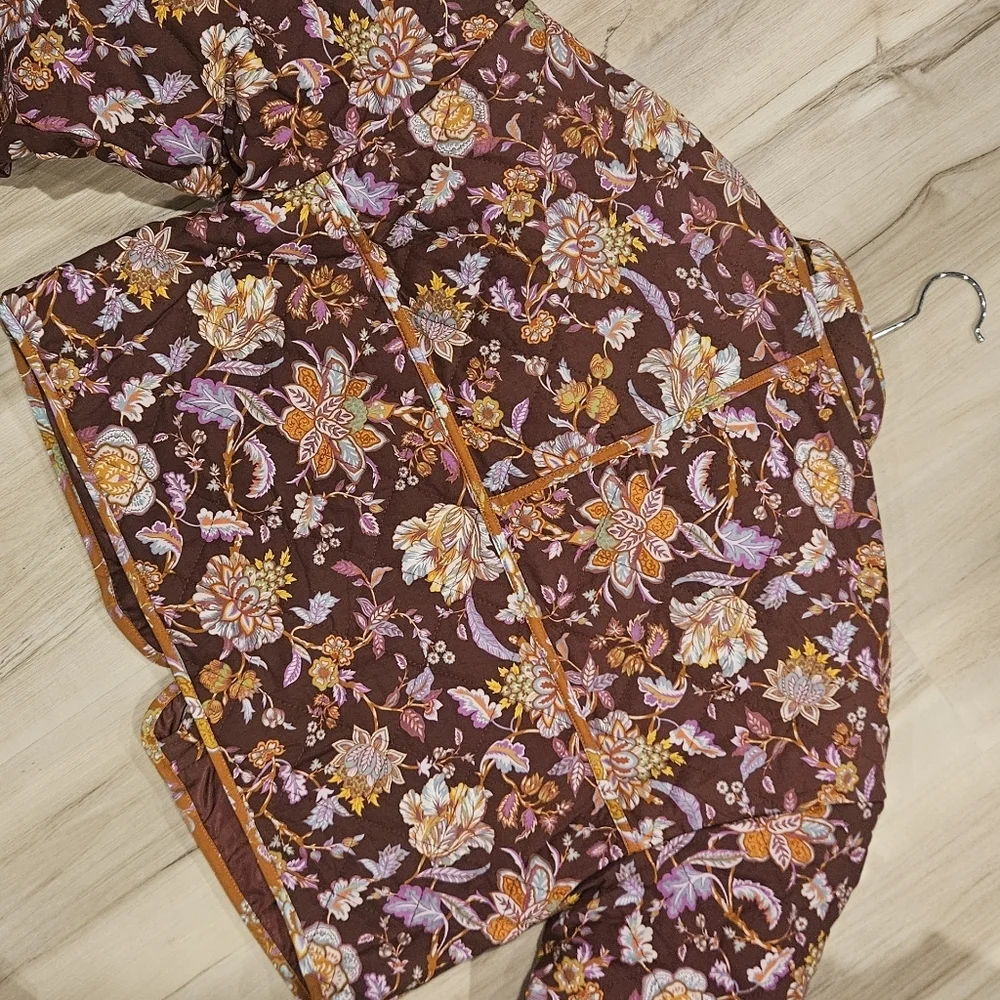 NEW! 7 FOR ALL MANKIND Quilted Floral Short Jacket XS. - Picture 4 of 6